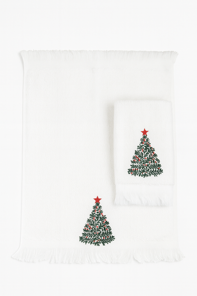 Two Hand Towels Christmas Tree